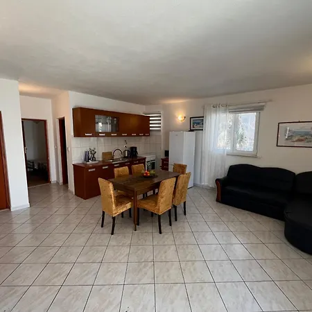 Apartmán Bronislovas 1 *